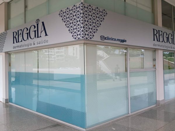 Fachada ACM adesivo e Letra Acrilico