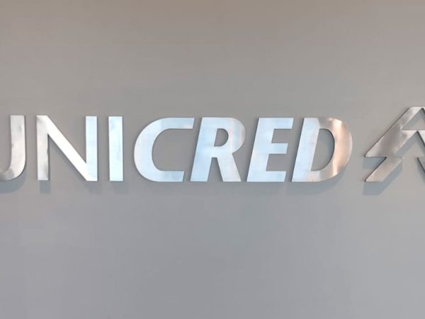 lasersign-sinalizacao-e-projetos-empresa-brasilia-letras-caixa-1920x1080-unicred-03