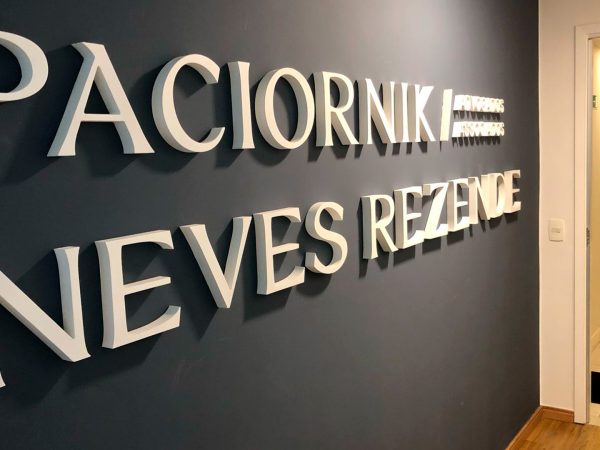 lasersign-sinalizacao-e-projetos-empresa-letreiros-em-acrilico-e-pvc-brasilia-1920x1080-paciornik e neves-res