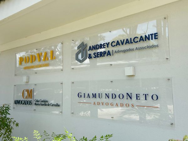 lasersign-sinalizacao-e-projetos-empresa-letreiros-em-acrilico-e-pvc-brasilia-1920x1080-podval-cm-andrey-giam